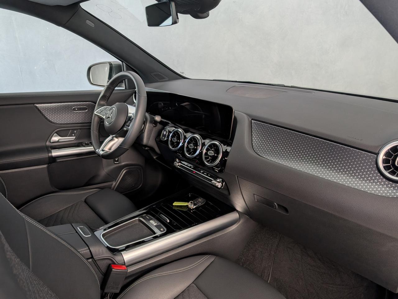 Mercedes-Benz 200 Automatic Progressive Advanced