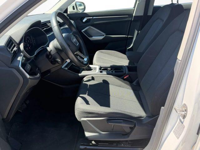AUDI Q3 35 TDI S tronic Business Advanced