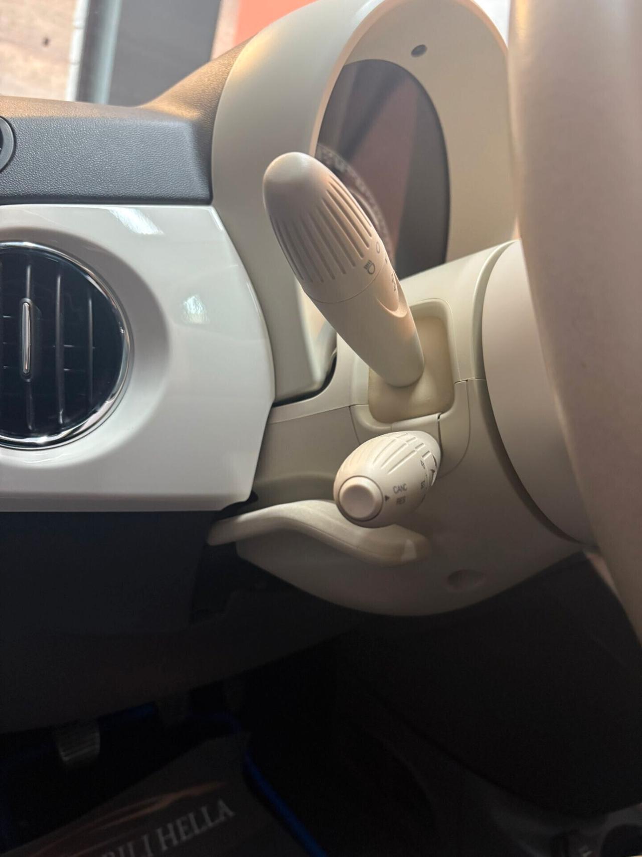 Fiat 500 1.2 Lounge(Tetto Panoramico e clima automatico)