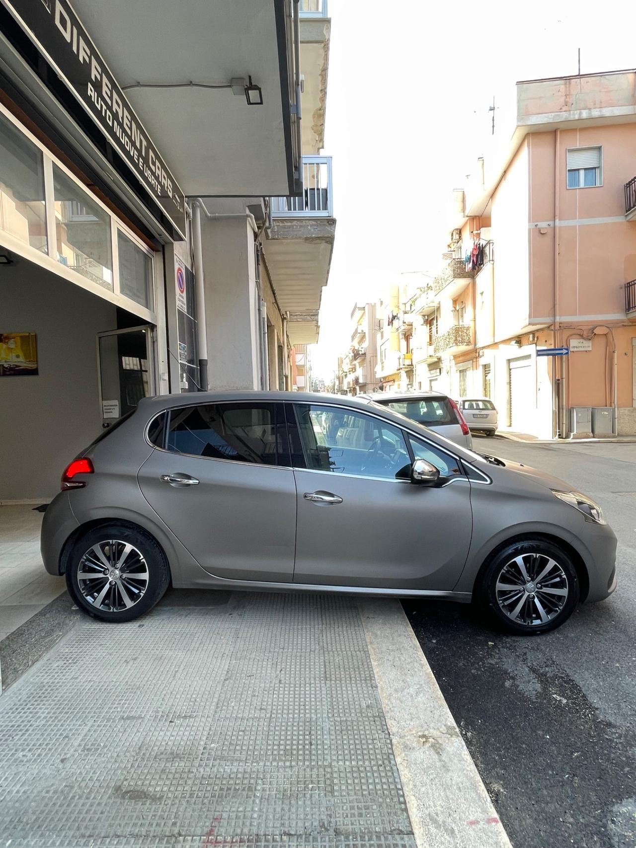 Peugeot 208 BlueHDi 75 5 porte Allure OPACA