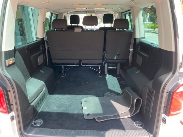 Volkswagen Caravelle 2.0 TDI 150CV DSG 4 Motion 5 Posti Autocarro