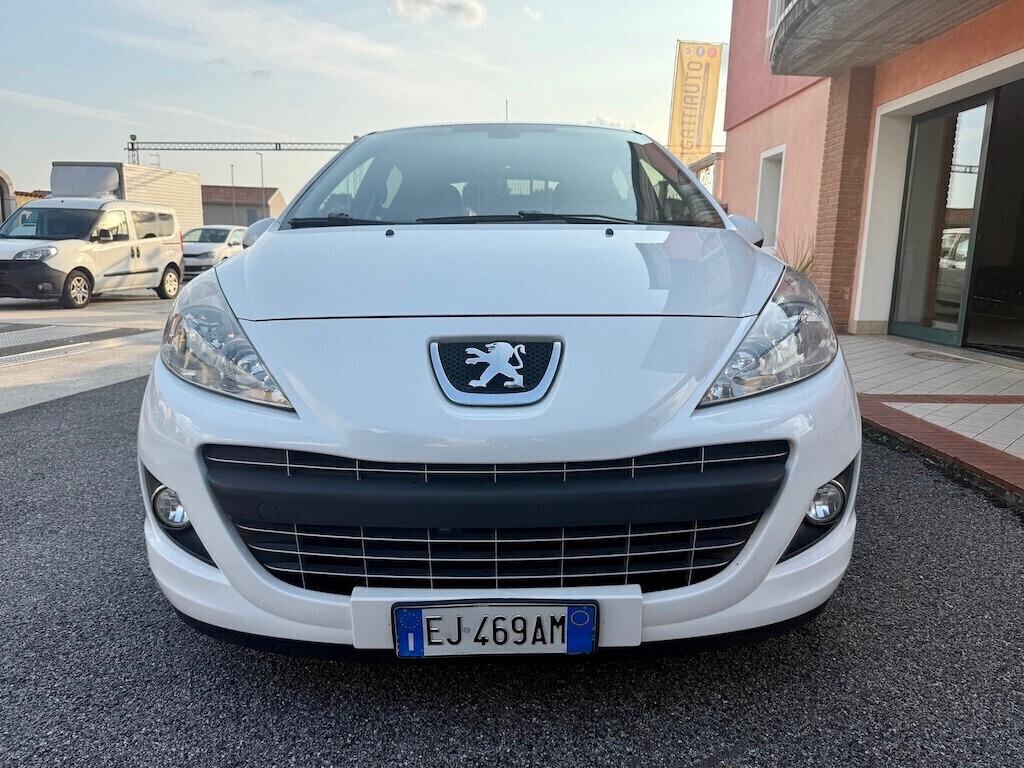 Peugeot 207 1.4 HDi 70CV 5p. Allure