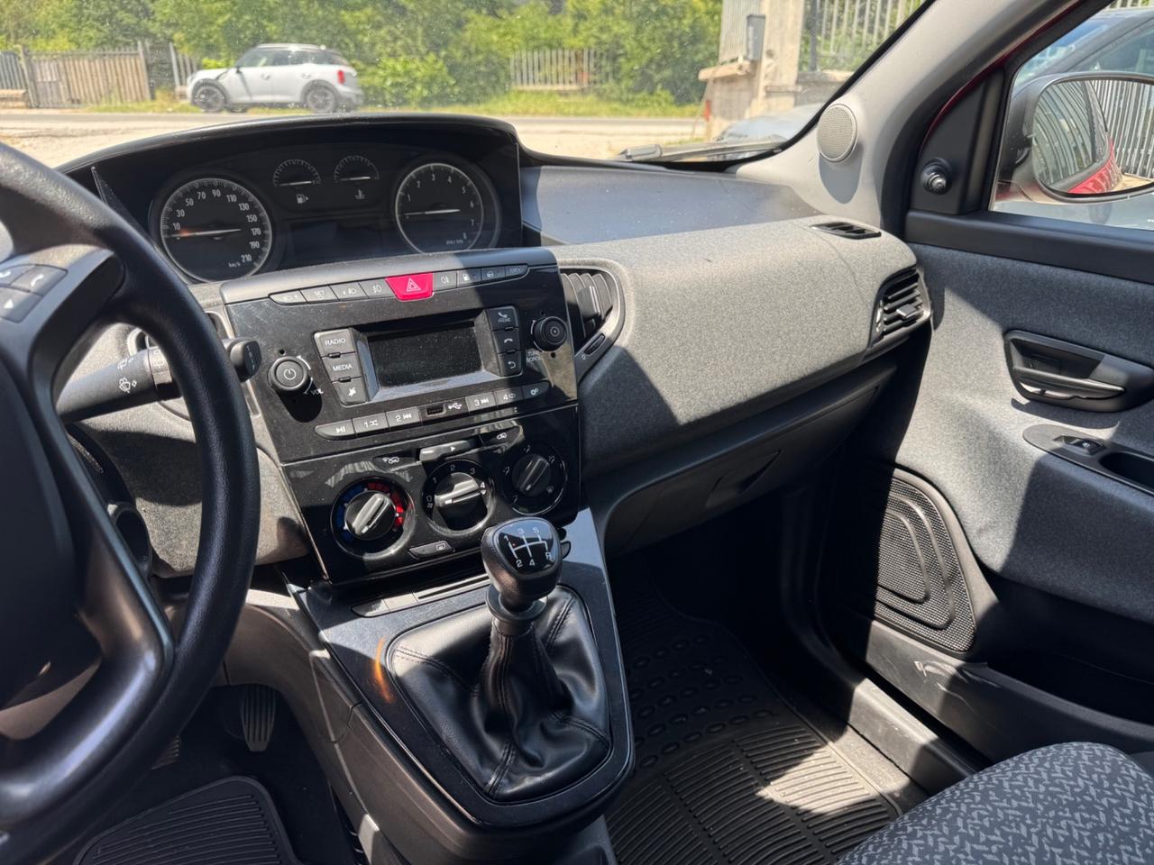 Lancia Ypsilon 1.2 69 CV 5 porte GPL Ecochic Elefantino Blu