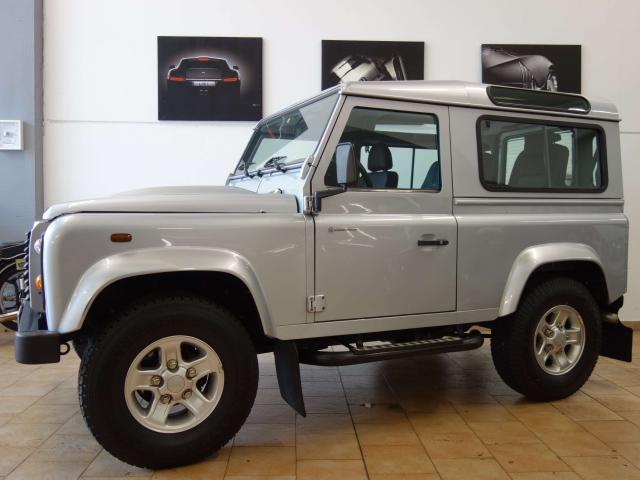 Land Rover Defender 90 TD4 SE 95000 KM