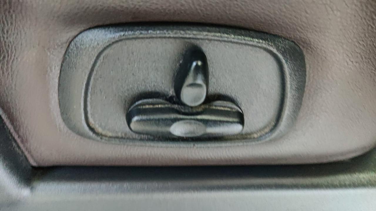 Mitsubishi Pajero 3.2 DI-D 16V aut. 5p. Intense 7 Posti Gancio Traino