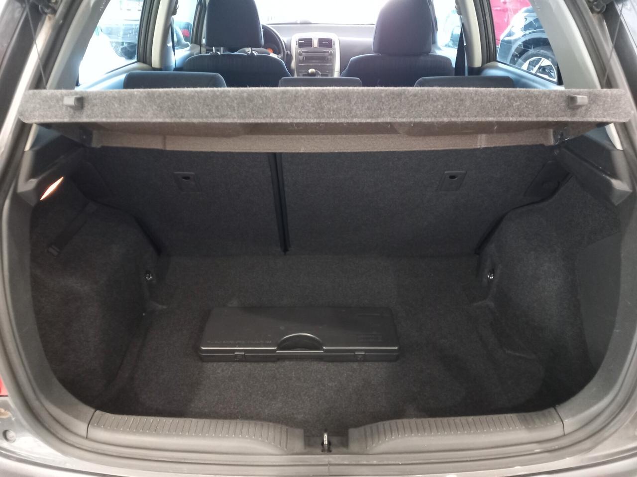 Toyota Auris 1.6 5 porte Sol