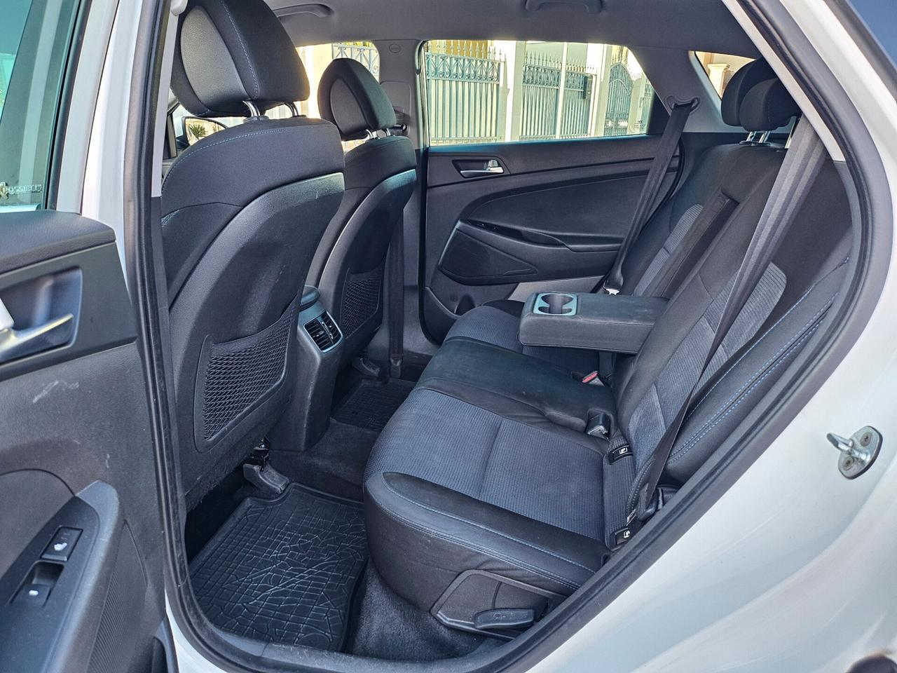 Hyundai Tucson 1.7 CRDi Xpossible ISG 2WD