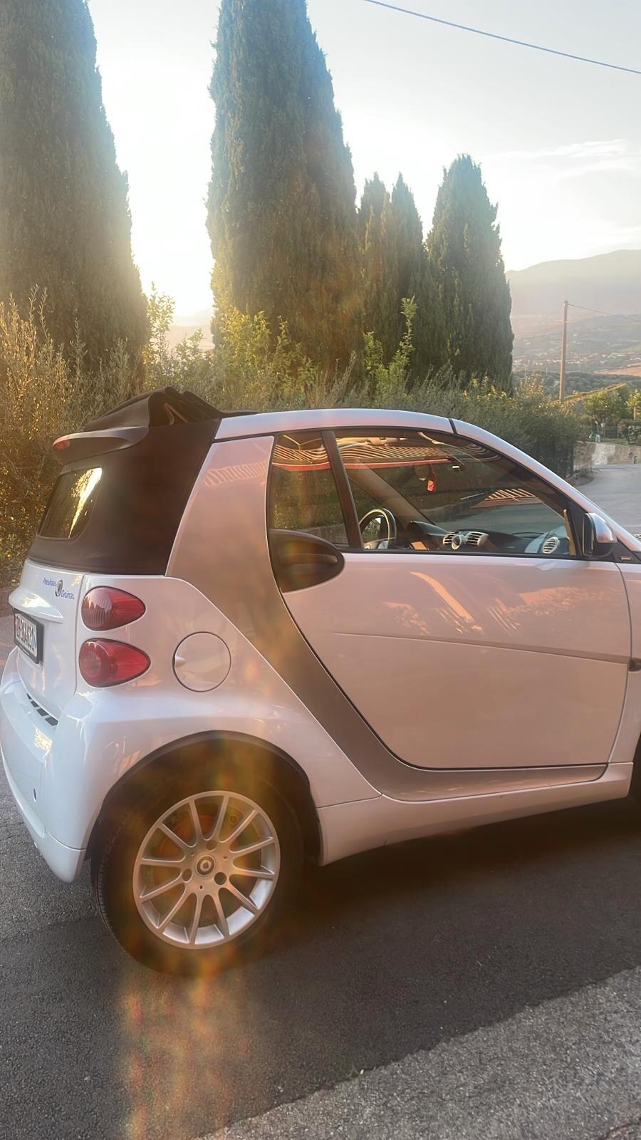 Smart ForTwo 1000 62 kW cabrio passion