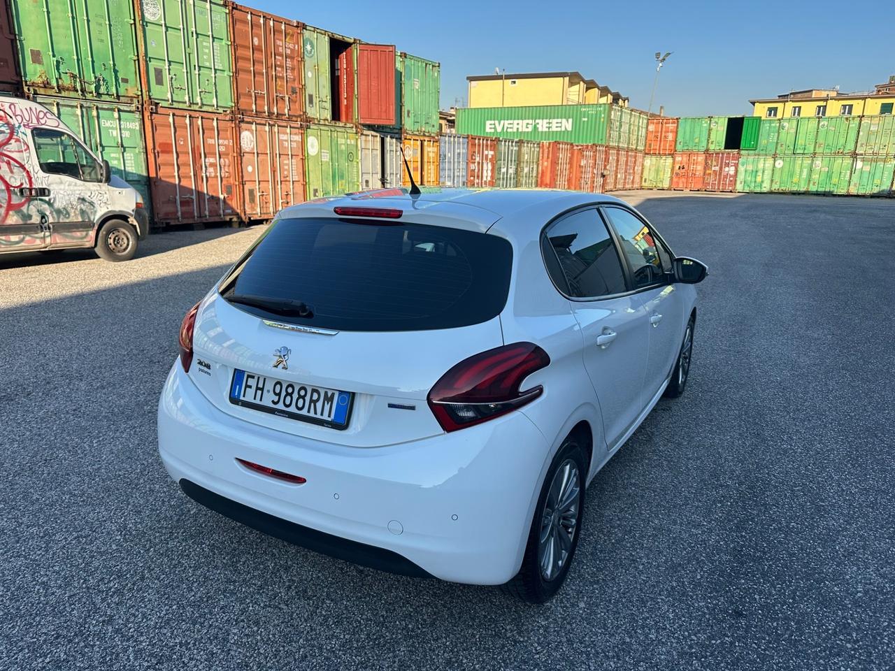 Peugeot 208 PureTech 82 5p. GPL Allure