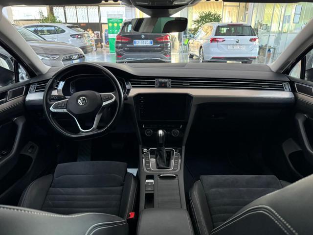 VOLKSWAGEN Passat Variant 2.0 TDI SCR EVO DSG Executive