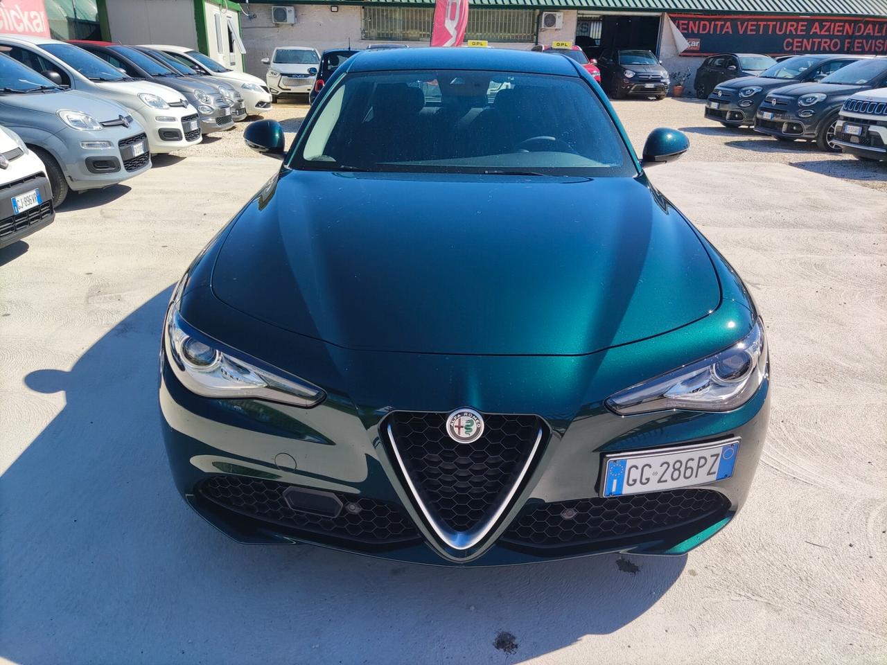 Alfa Romeo Giulia 2.0 Turbo 200 CV AT8 Business