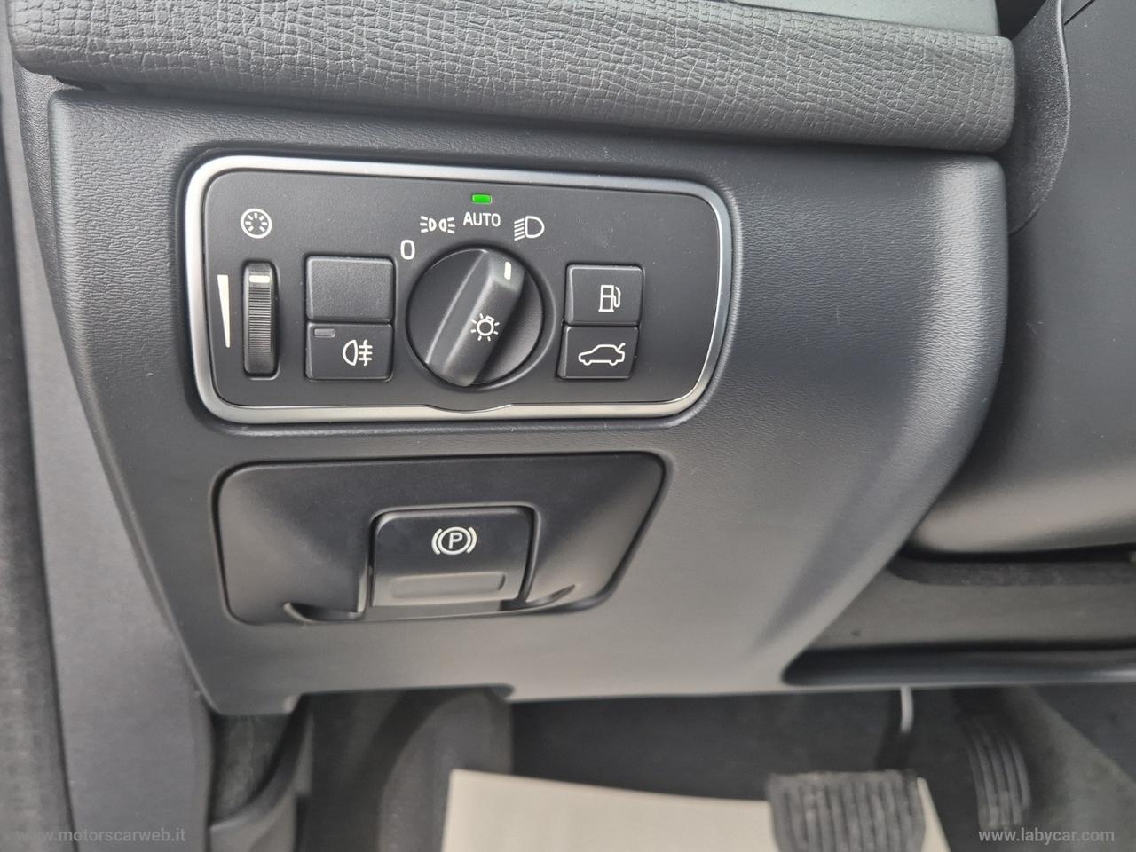 VOLVO XC60 D3 Geartronic Momentum