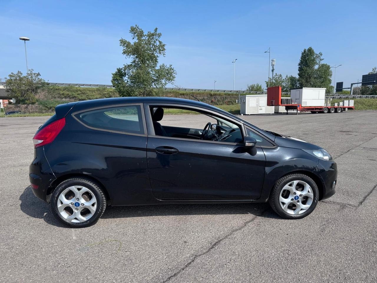 Ford Fiesta Ikon 1.4 TDCi 70CV 3 porte