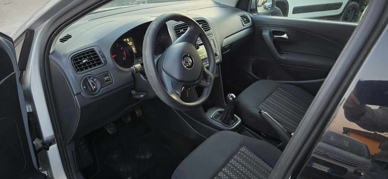 Volkswagen Polo 1.0 5p. Trendline - 2015