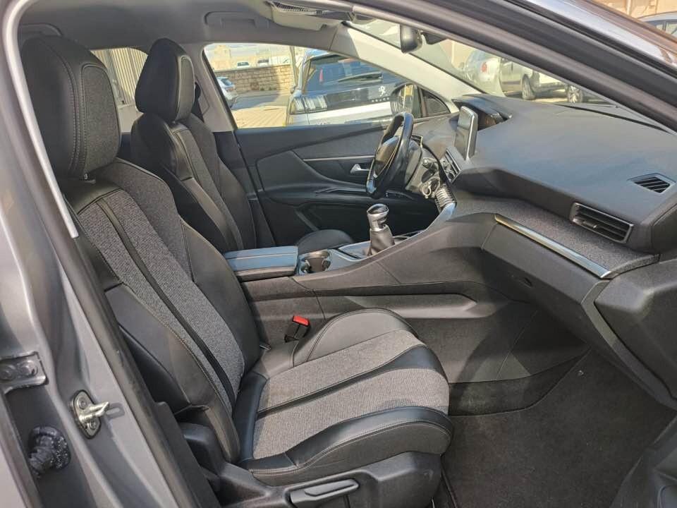 Peugeot 3008 BlueHDi 130 S&S Crossway