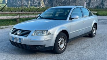 VW PASSAT 1.9TDI HIGHLINE BERLINA - 2004