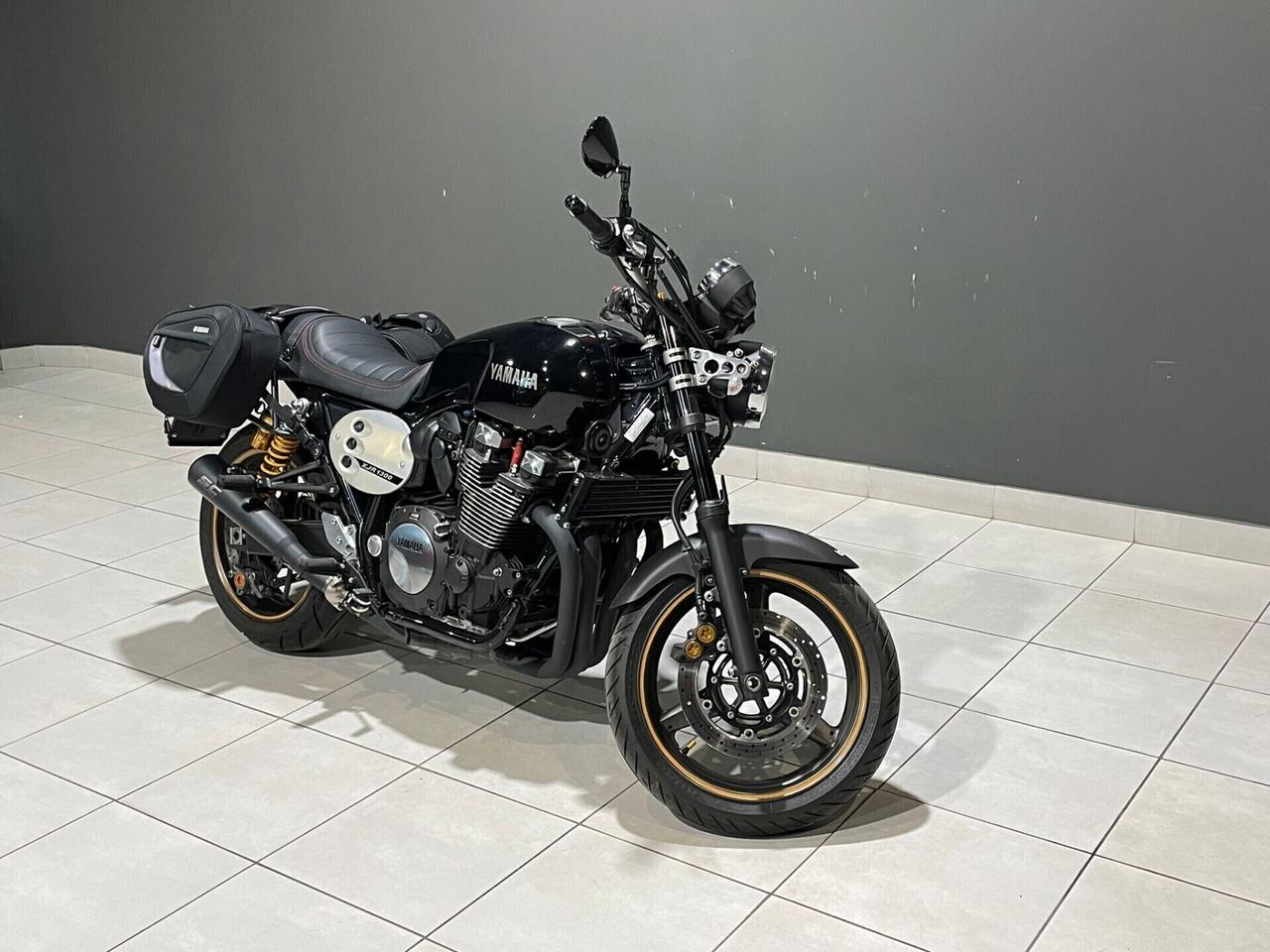 Yamaha XJR 1300