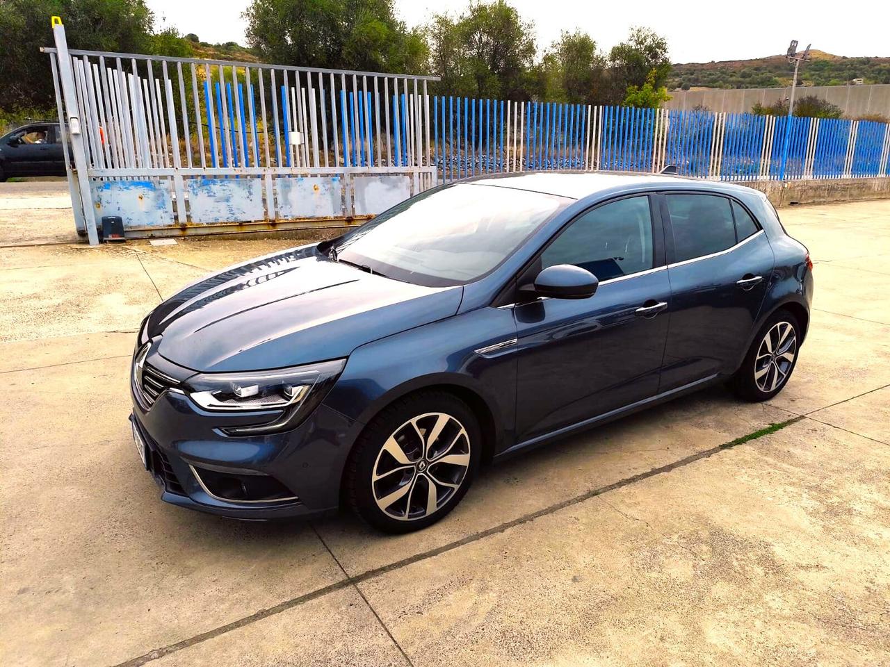 Renault Megane Mégane dCi 8V 110 CV EDC Energy Bose