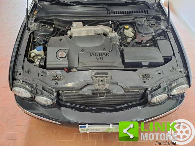 JAGUAR X-Type 4WD 2.5 V6 24V cat