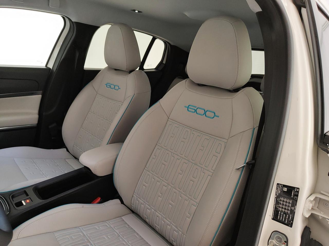 Fiat 600 Hybrid 110 CV DCT MHEV La Prima
