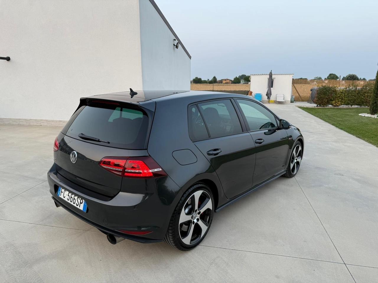 Volkswagen Golf GTI Performance 2.0 TSI 5p. BlueMotion Technology