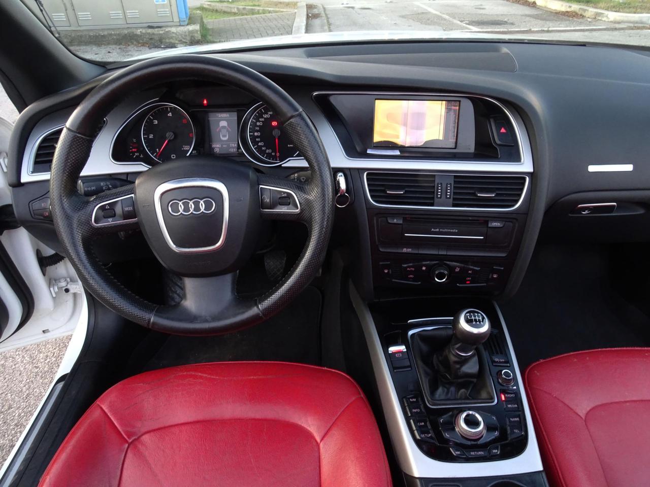Audi A5 Cabrio 2.0 TDI S-LINE