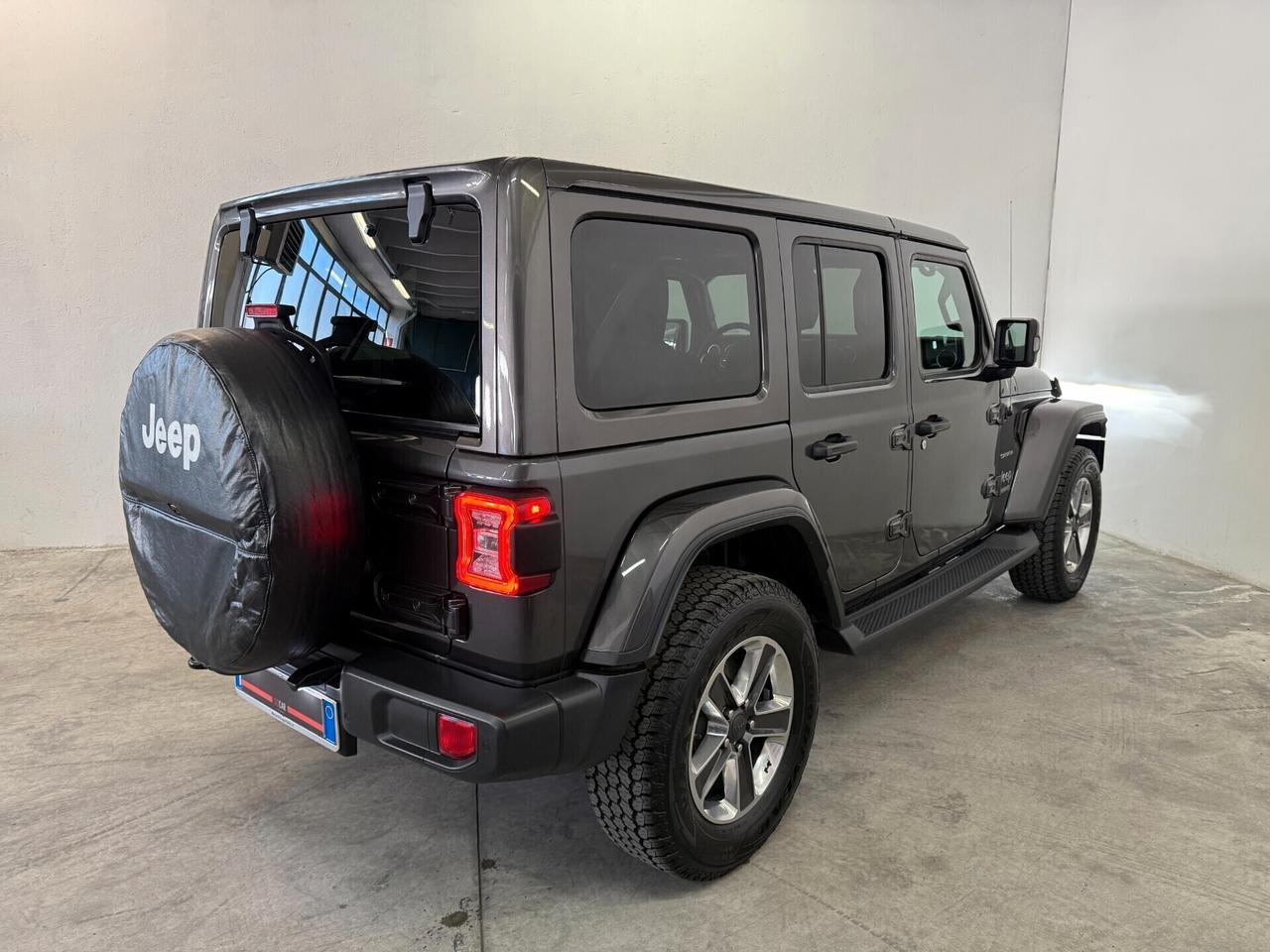Jeep Wrangler Unlimited 2.0 Turbo Sahara UNICOPROPIETARIO