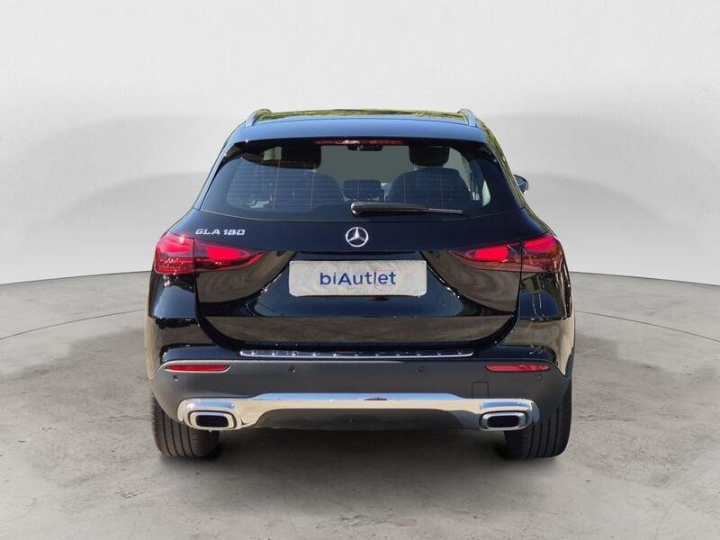 Mercedes-Benz GLA 180 Progressive Advanced Plus auto