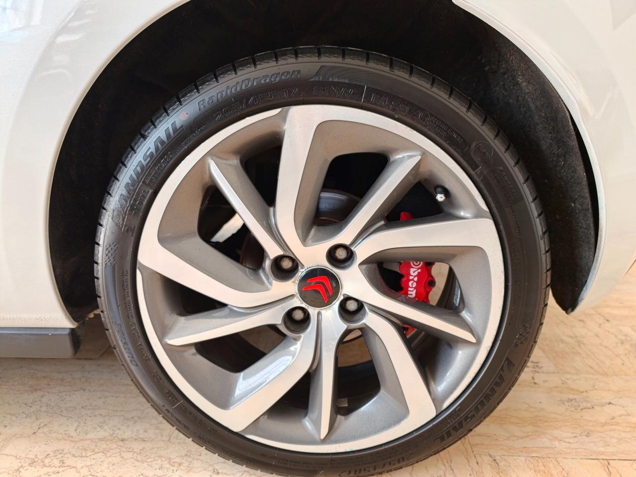 Ds DS3 3 BlueHDi 120 S&S So Irresistible