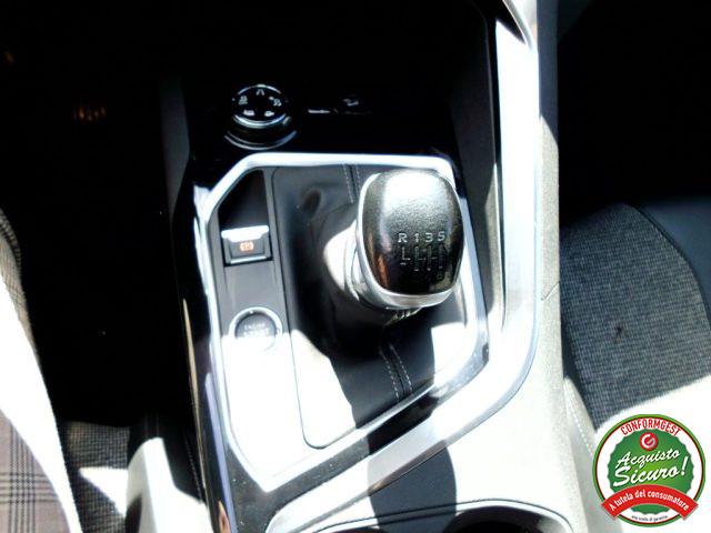 PEUGEOT 3008 BlueHDi 130 S&S Allure