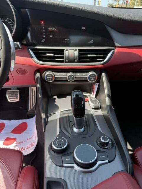 Alfa Romeo Giulia 2.2 Turbodiesel 210 CV AT8 AWD Q4 Veloce