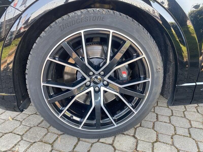 Audi Q8 SQ8 TDI quattro tiptronic