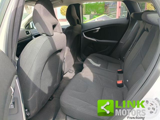 VOLVO V40 D2 1.6 Kinetic NEOPATENTATI
