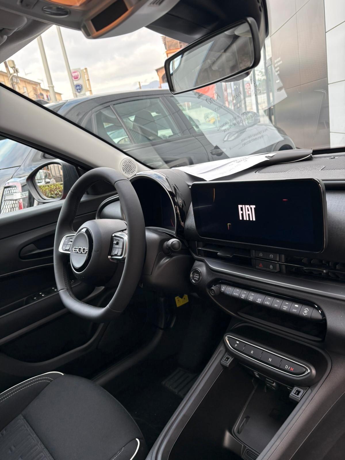 Fiat 600 Hybrid 100 CV DCT MHEV