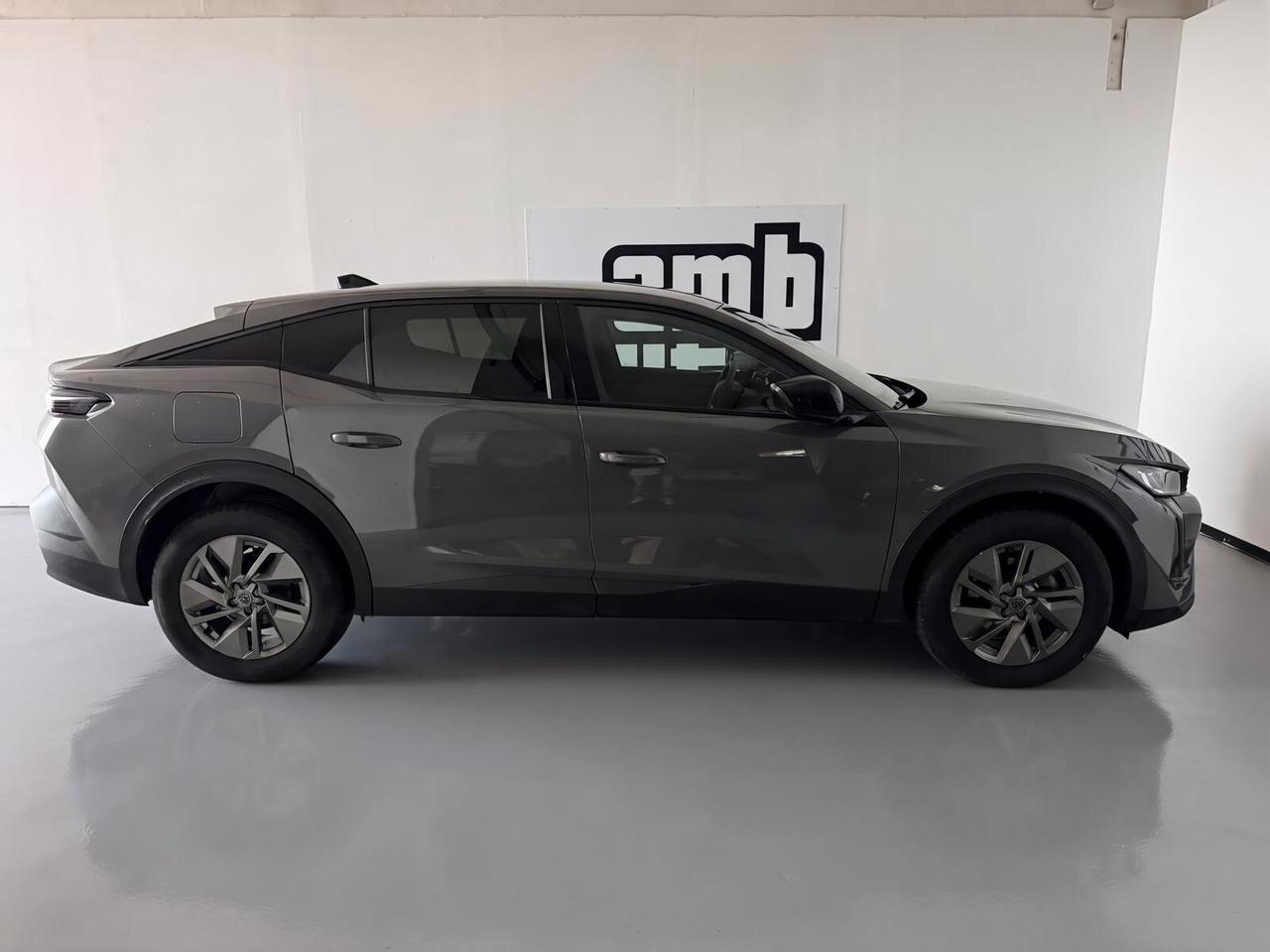 Peugeot 408 1.2 hybrid Allure 136cv e-dsc6