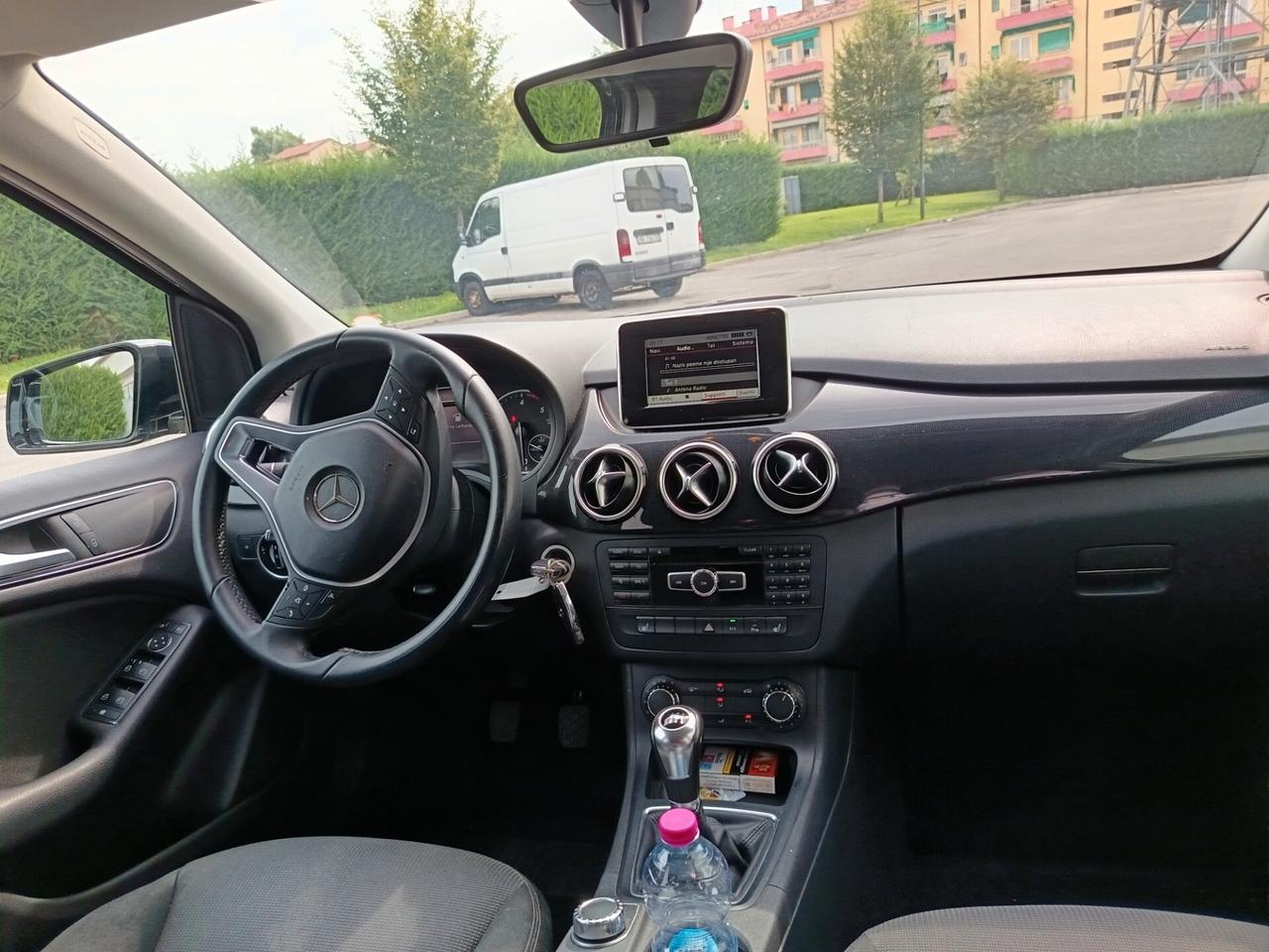 Mercedes-benz B 180 CDI Premium ok neo patente