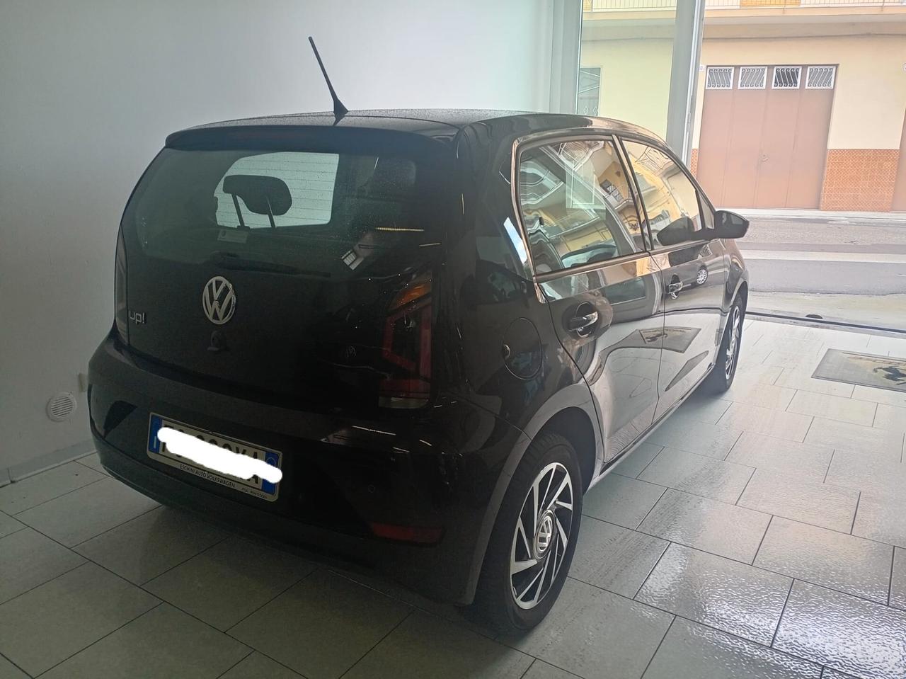 Volkswagen up! 1.0 5p. move