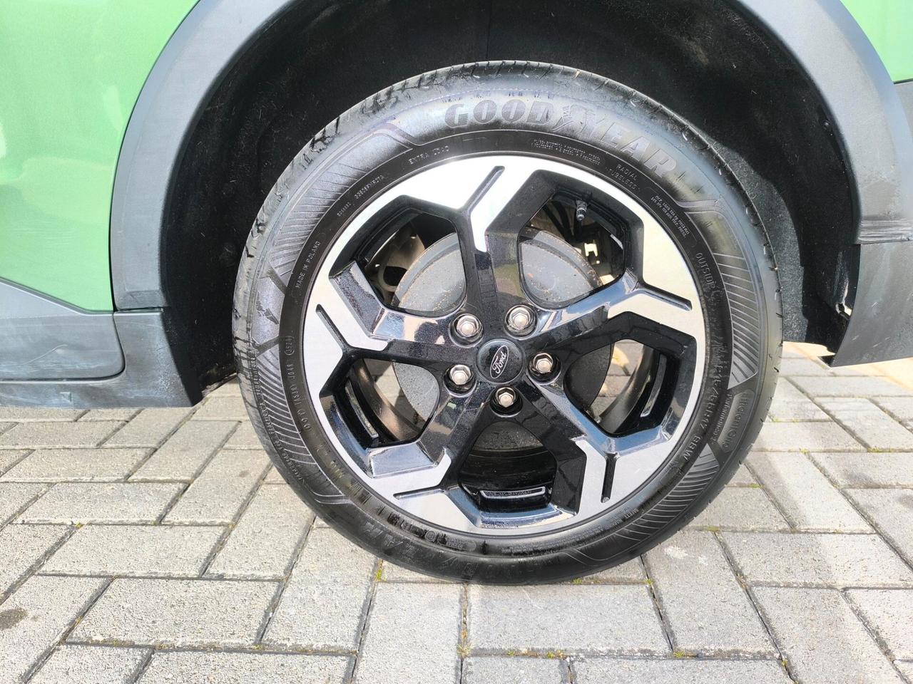 Ford Tourneo Courier 1.0 EcoBoost Powershift Active