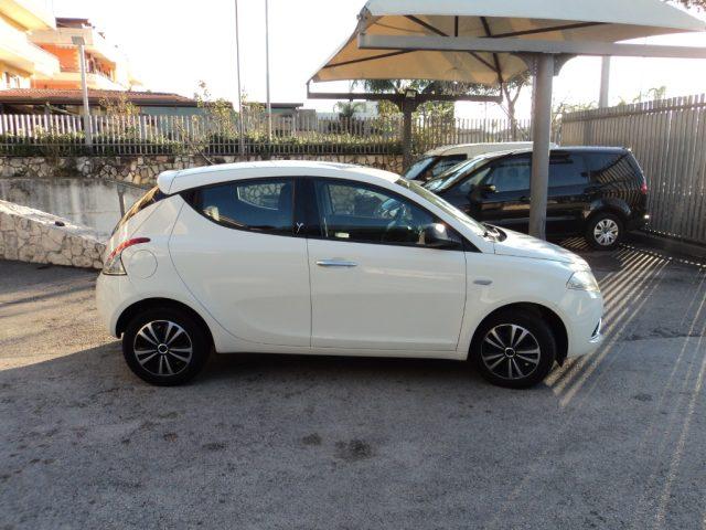 LANCIA Ypsilon 1.2 69 CV 5 porte Gold