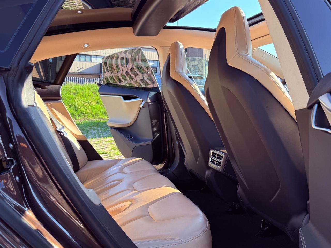Tesla Model S 85 ,,RICARICA GRATIS A VITA”