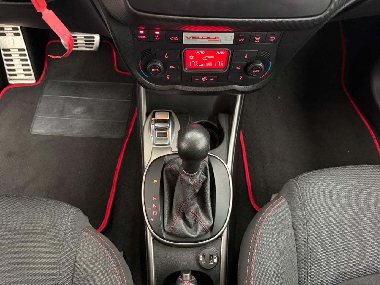 Alfa Romeo MiTo 1.4 T 170 CV M.air S&S TCT Veloce S