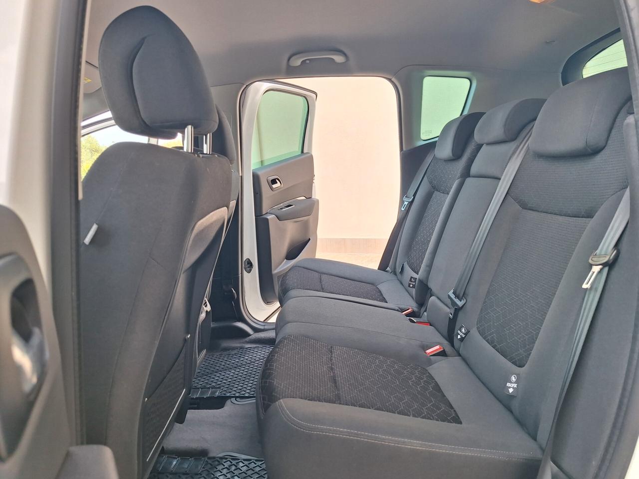 Peugeot 3008 1.6 HDi 115CV NAVI 2015