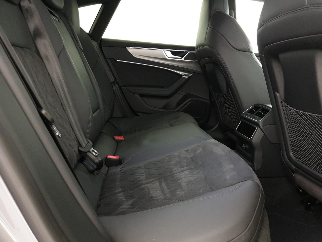 4.0TFSI 600CV quattro tiptronic