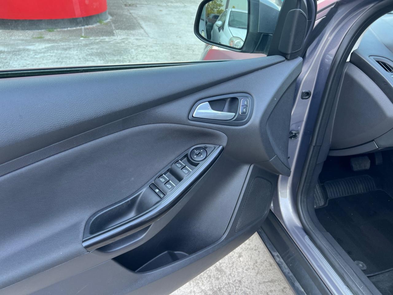 Ford Focus 1.5 TDCi 120 CV Start&Stop Powershift Titanium