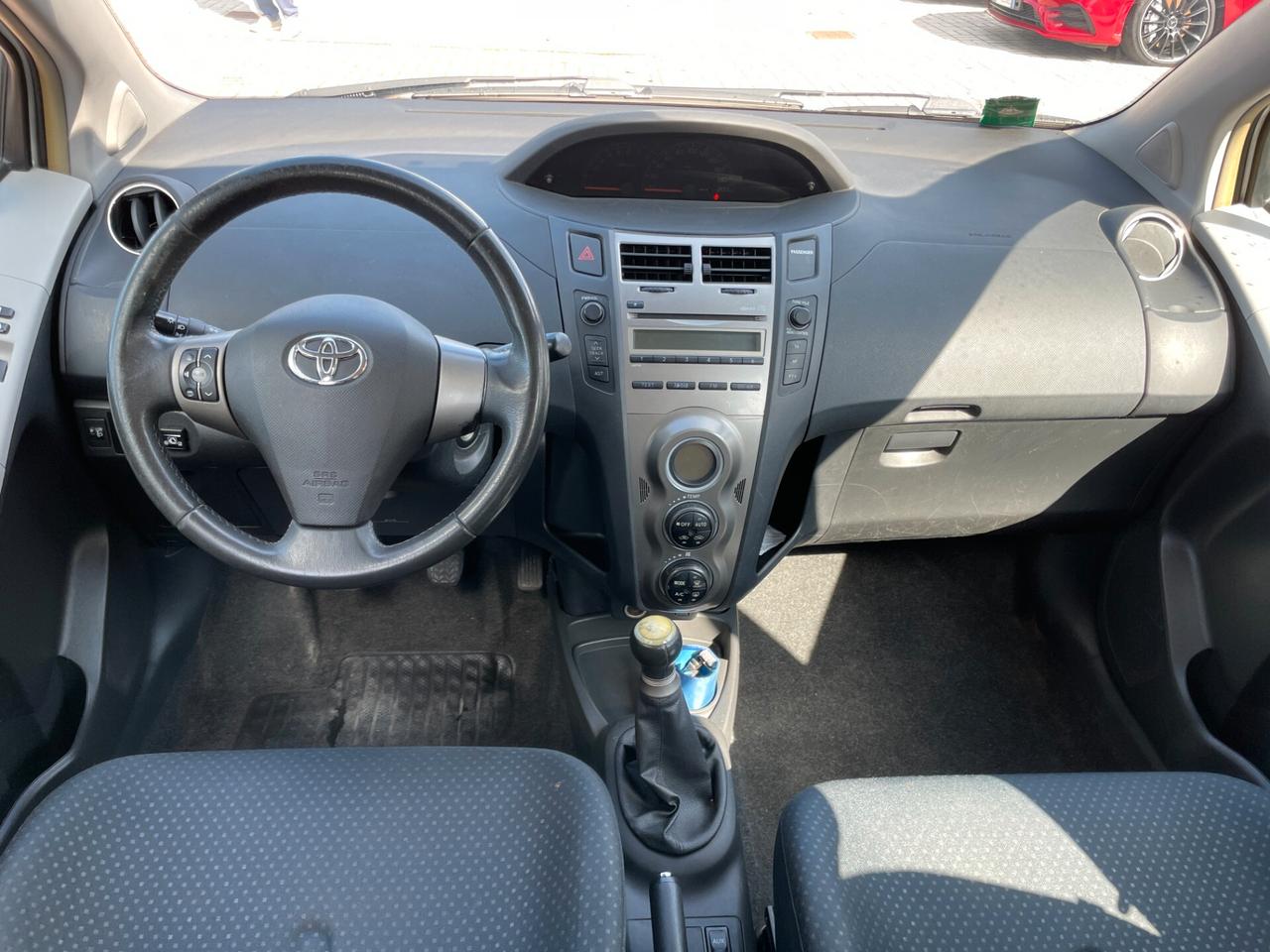 Toyota Yaris 1.0 5 porte Sol GPL