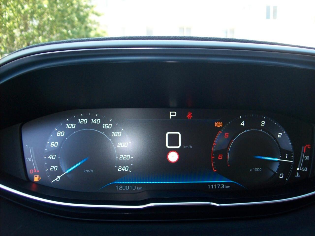 Peugeot 3008 1.5 BlueHDi 130CV EAT8 Allure