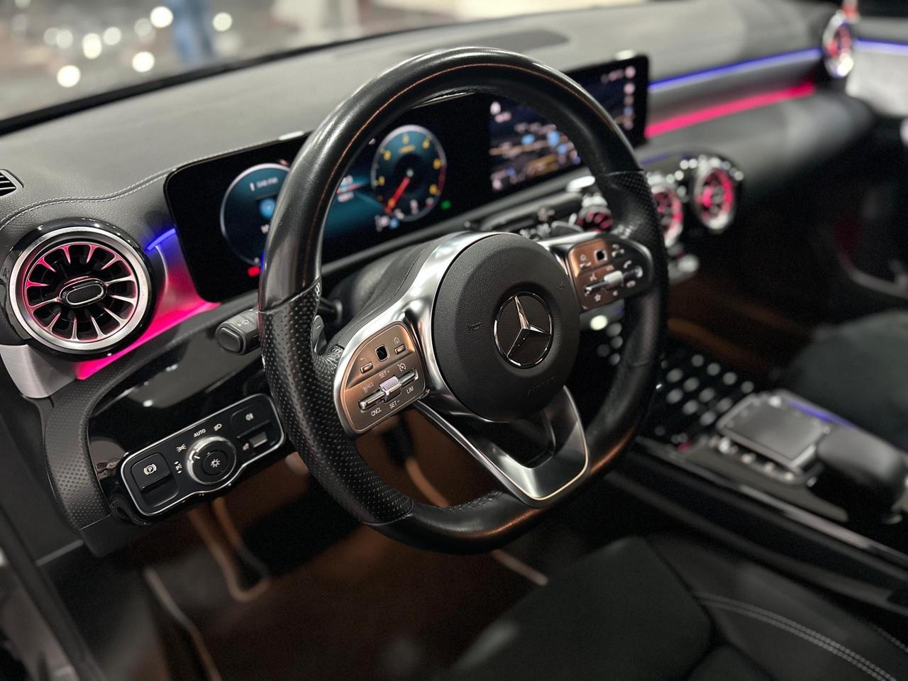 Mercedes-benz A 180 d Automatic Premium AMG Night Edition