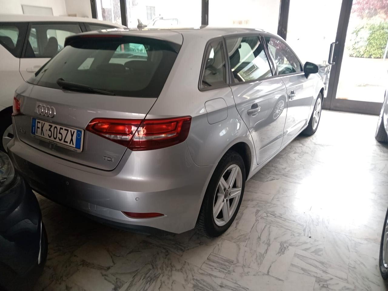 Audi A3 1.6 TDI 116 CV Business