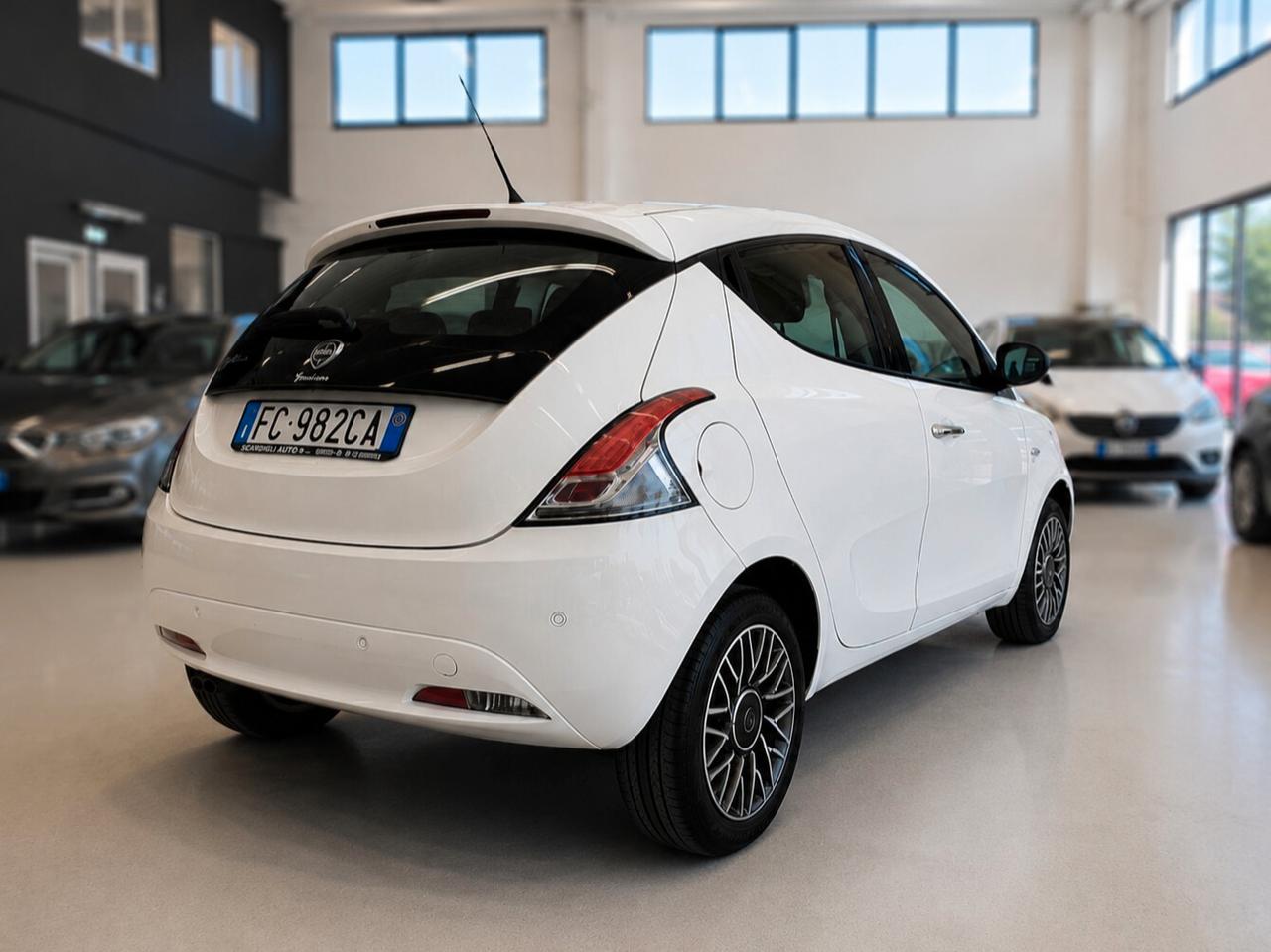 Lancia Ypsilon 1.3 MJT 16V 95 CV 5 porte S&S Platinum