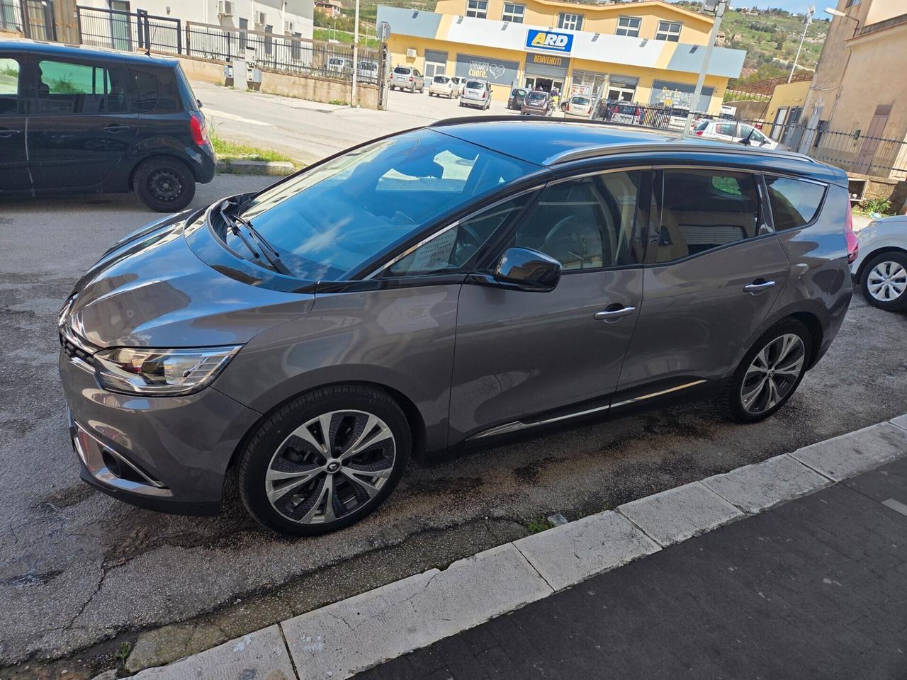 RENAULT GRAND SCENIC 7 POSTI KM CERTIFICATI